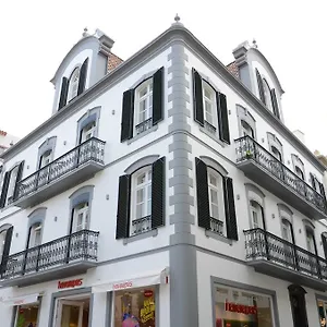 Quarto em Acomodações Particulares Edificio Charles 206 Funchal (Madeira)